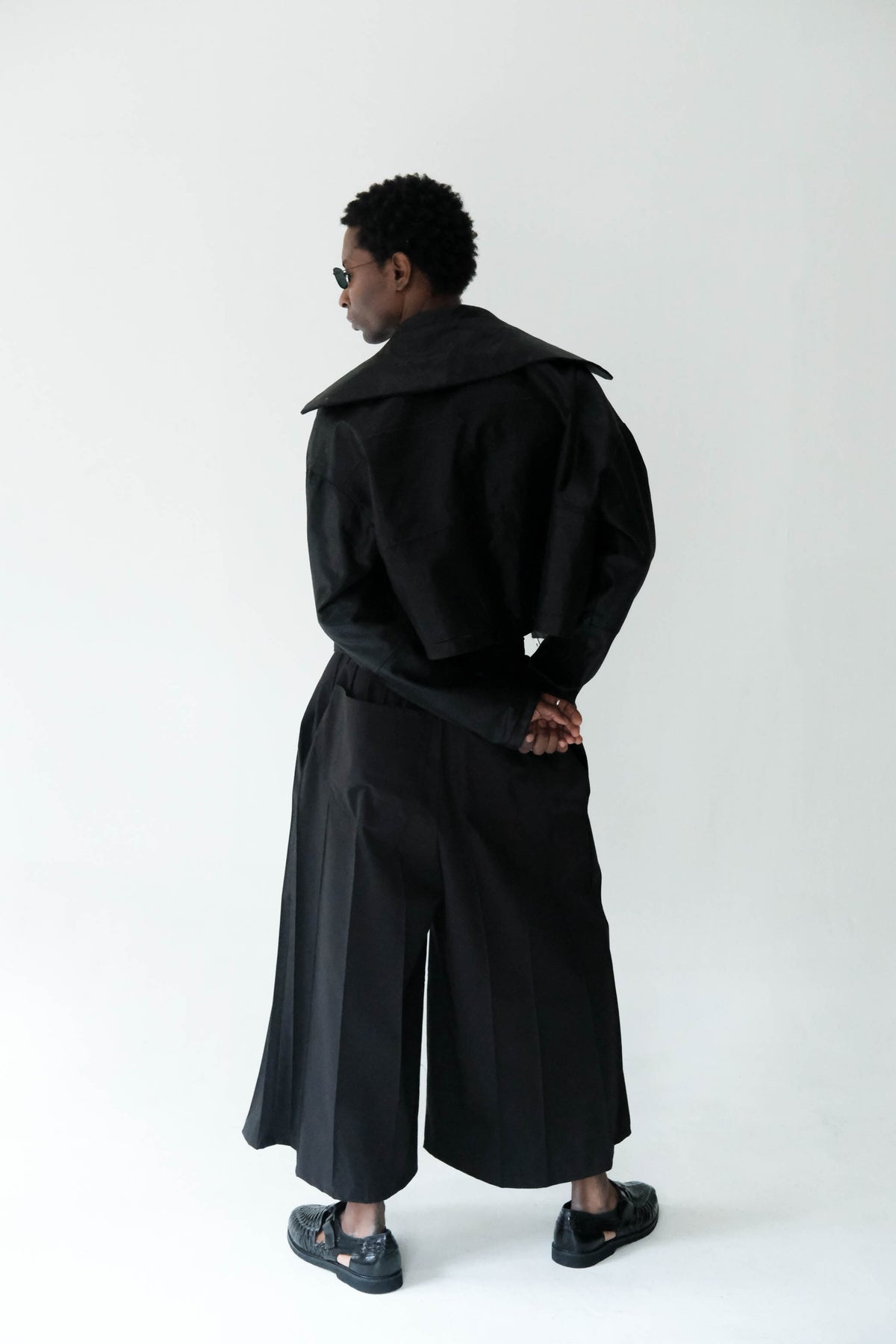 Black Pin-Tuck Hakama Pleated Trousers