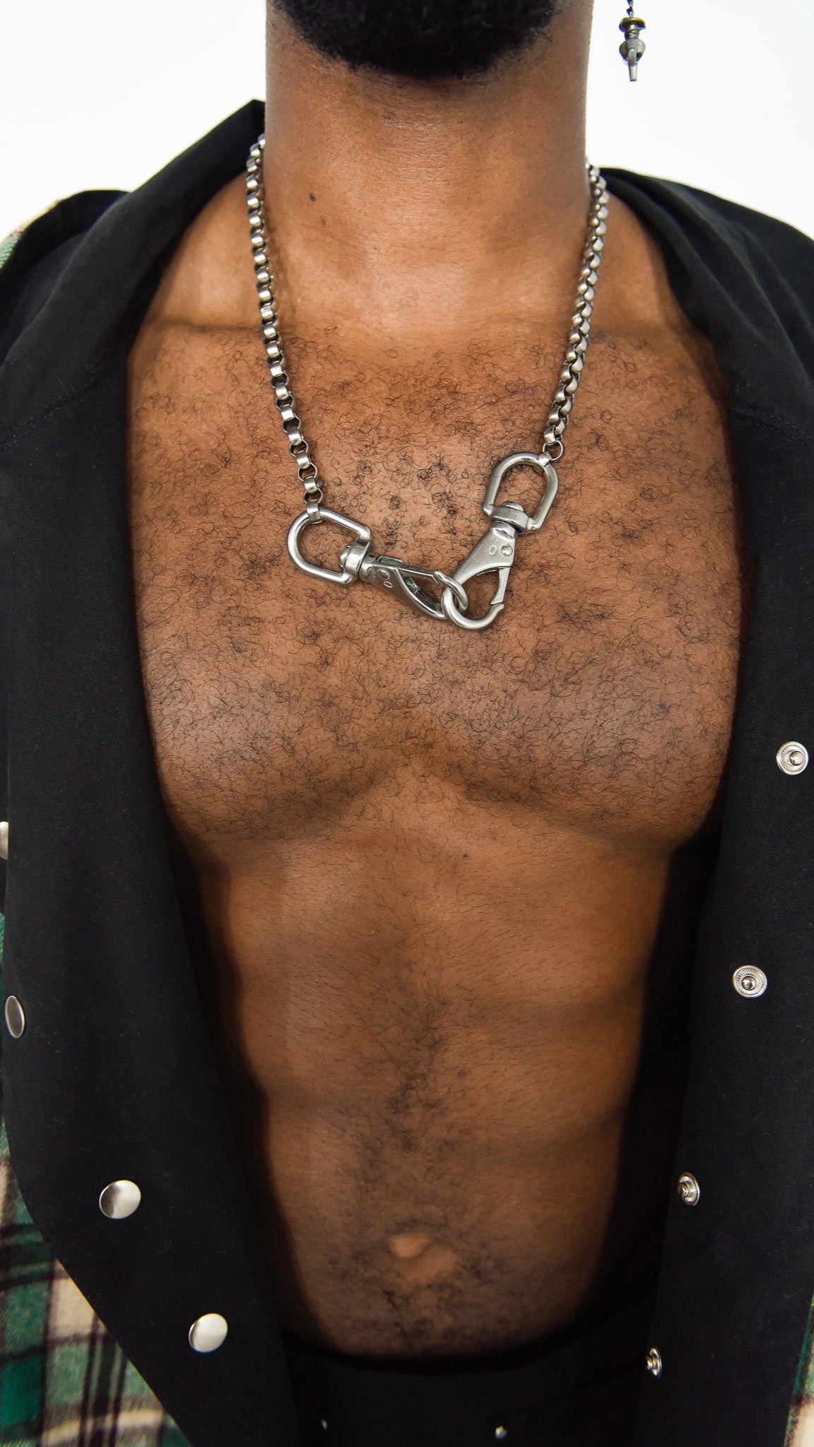 Hugger Neck Chain image 2